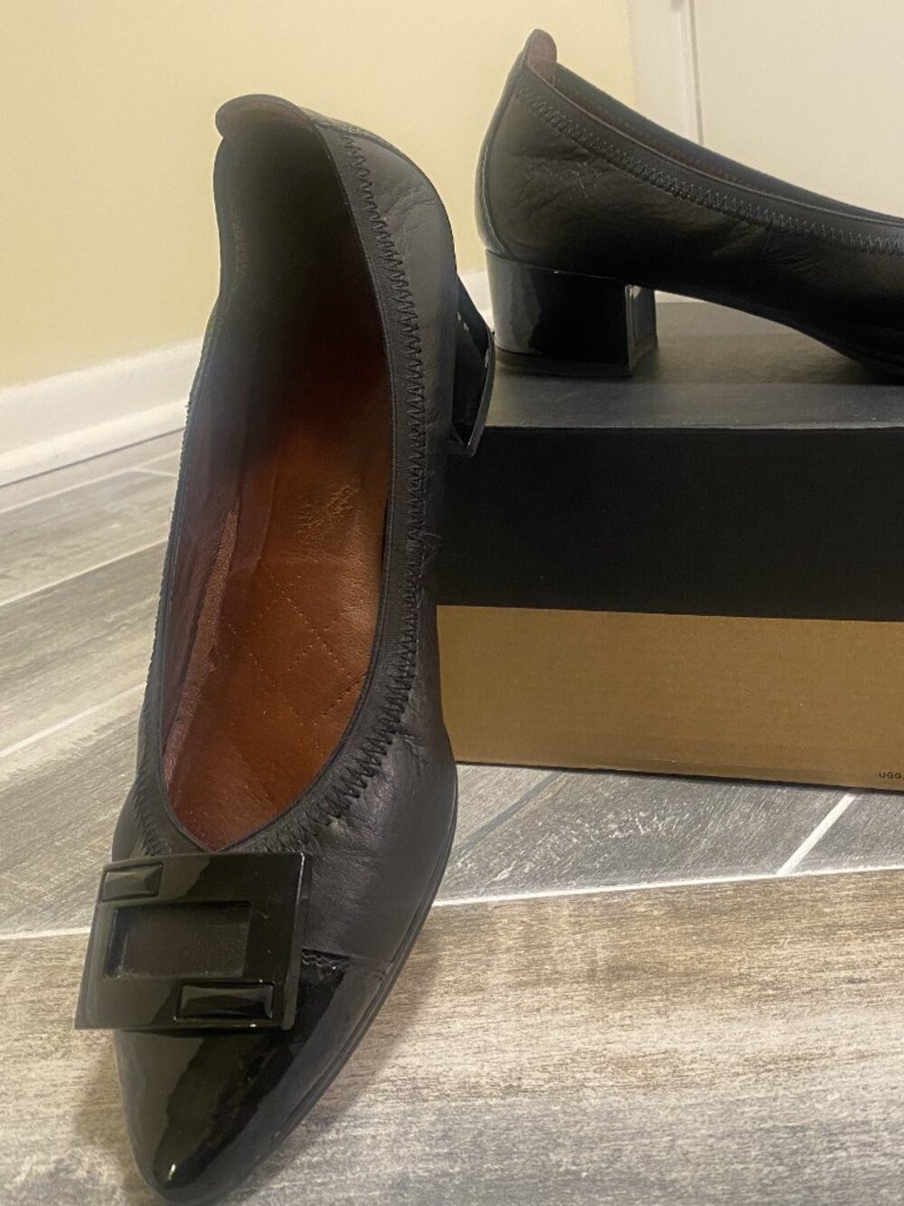 Hispanitas Block Heel Pumps Point Toe Buckle Omega Black Patent Leather Size 9.5